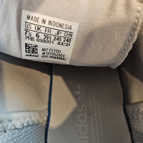 Adidas womens swift run - Picture 2 of 3